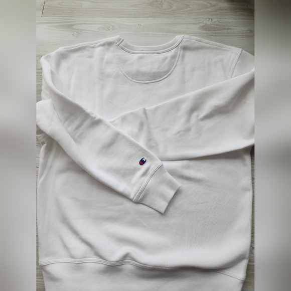 Champion white fleece sweater - NWOT - Picture 3 of 7